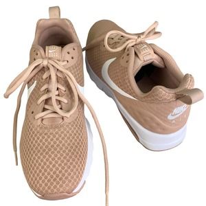 Nike Air Max Motion Athletic Sneakers Women Size 9 Pink Running Lightweight Shoe
